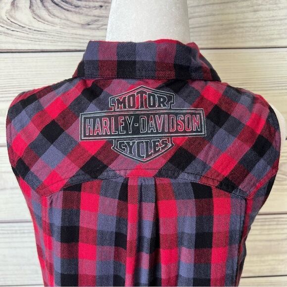 Harley Davidson Red, Black & Grey Plaid Ombré Sleeveless Top - Picture 7 of 8